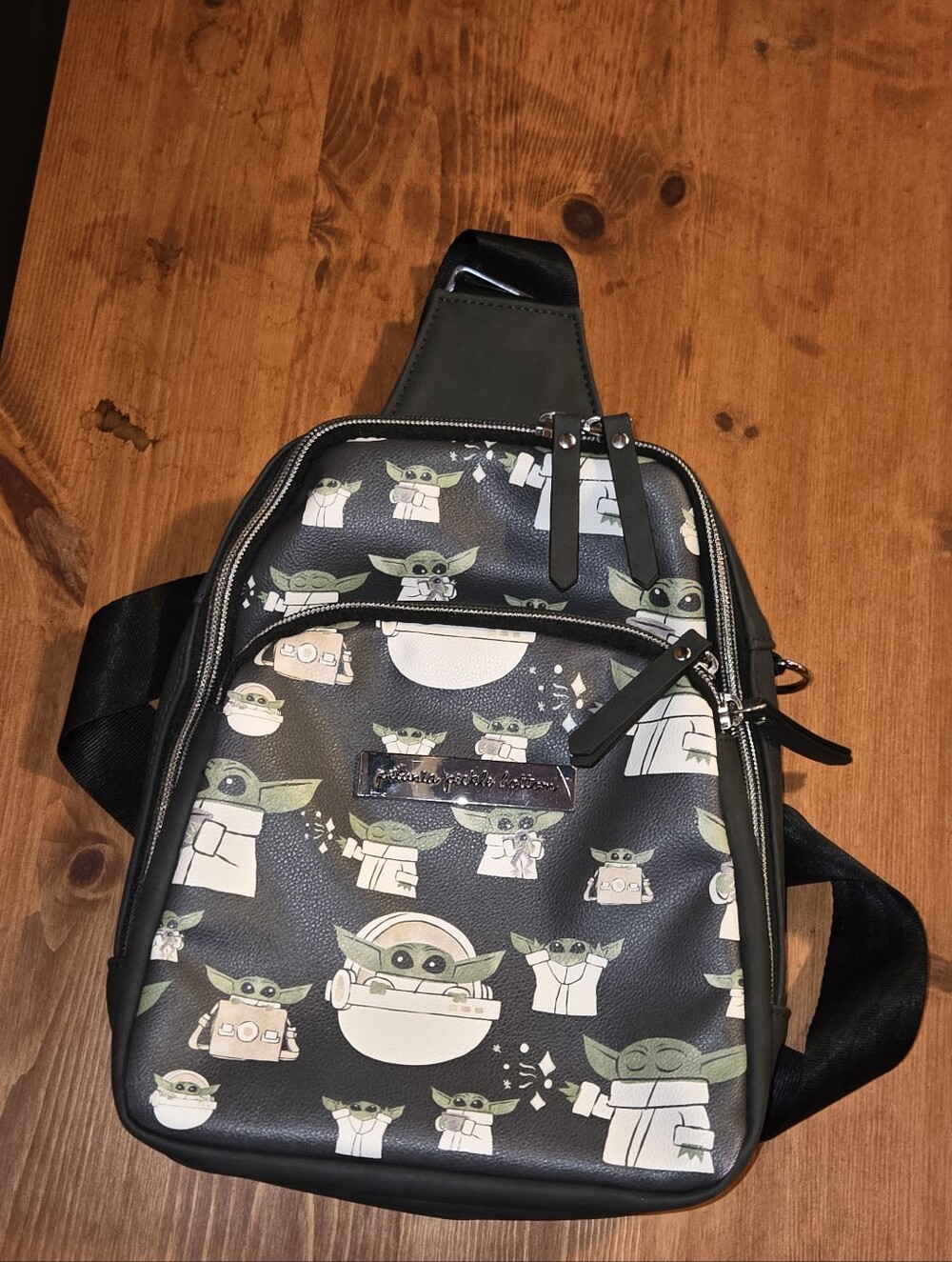 Petunia Pickle Bottom Criss-Cross Sling Bag Disney Star Wars, The Child - Picture 10 of 15
